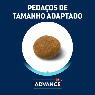 Pedaços de tamanho adaptado, ração Advance. Texto visível: 'Pedaços de tamanho adaptado'. Marca: Advance affinity.