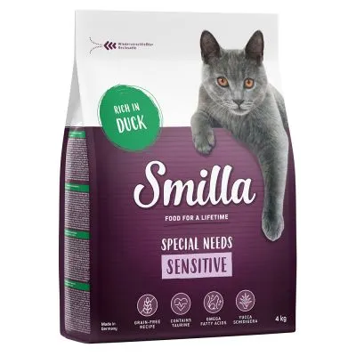 Smilla Special Needs Sensitive, Rich in Duck, 4 kg. Recette sans céréales, contient taurine, oméga fatty acids, yucca schidigera. Texte en anglais sur l'emballage.