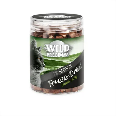 Wild Freedom 100% pure Snack liofilizado de pulmón de cordero. Envase con paisaje verde y gato negro.