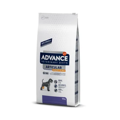 Опаковка Advance Veterinary Diets Articular Reduced Calorie, 12 кг. Видим текст: Weight control, Joint mobility and cartilage care, Osteo protection. Изображение на куче.