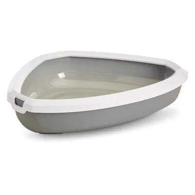 Driehoekige kattenbak van grijs plastic met witte rand, geschikt voor plaatsing in een hoek. Geen merknaam of extra tekst zichtbaar.