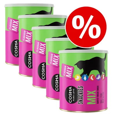Flere dåser Cosma Pure Love Snackies Mix Flavour Mix med kattemotiv og teksten 'Gently Freeze-Dried 100% Meat/Fish'. Rødt procenttegn angiver tilbud eller rabat.