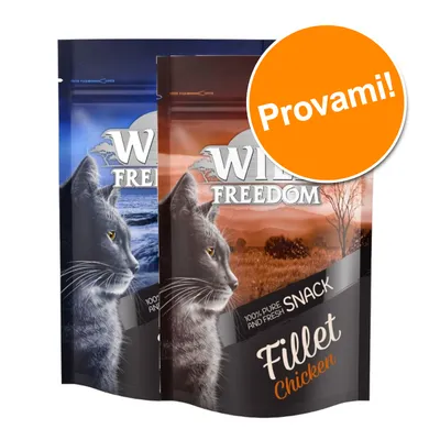 Due confezioni di snack per gatti Wild Freedom, visibile testo: '100% pure and fresh snack', 'Fillet Chicken'. Bollino arancione con scritta 'Provami!'.