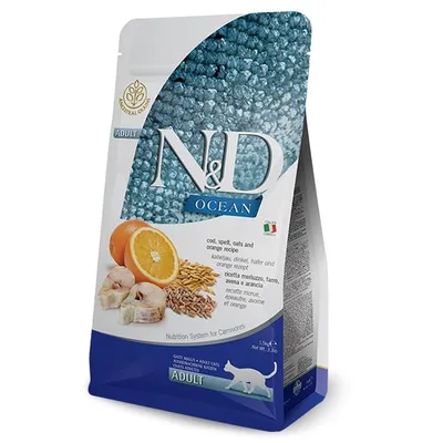 Confezione N&D Ocean per gatti adulti, ricetta merluzzo, farro, avena e arancia. Testo visibile: Nutrition System for Carnivores, 1,5 kg. Marchio Farmina, bandiera italiana.