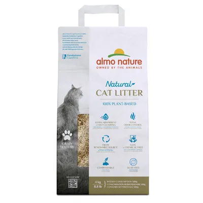 Zak Almo Nature Natural Cat Litter, 100% plantaardig, ultra absorberend, snelle klontvorming, totale geurbestrijding, composteerbaar, stofvrij, inhoud 4 kg. Tekst in het Engels.