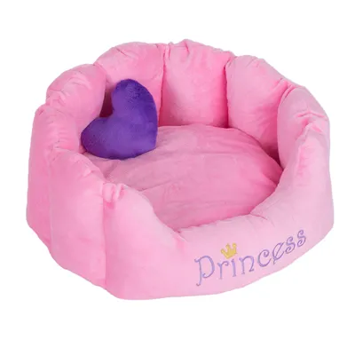 Panier pour animal en tissu rose avec coussin en forme de cœur violet, broderie « Princess » et couronne jaune sur le devant.