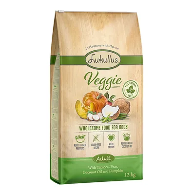 Lukullus Veggie Adult, kasviproteiinit, viljaton resepti, tauriinilla, viimeistelty kookosöljyllä. Ainesosat: tapioka, herneet, kookosöljy ja kurpitsa. 12 kg.