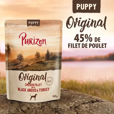 Purizon Puppy Original, 45 % de filet de poulet, chicken fillet with Black Angus & Turkey, sachet de 300 g visible. Texte en anglais et français sur l’emballage. Purizon Puppy Original, 45 % de filet de poulet, chicken fillet with Black Angus & Turkey, sachet de 300 g visible. Texte en anglais et français sur l’emballage.