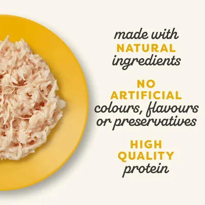 Tekst w języku angielskim: made with natural ingredients, no artificial colours, flavours or preservatives, high quality protein.