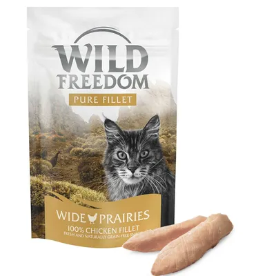 Wild Freedom Pure Fillet Wide Prairies 100% Chicken Fillet, balení s obrázkem kočky a dvě kuřecí filé před obalem. Text: Fresh and naturally grain-free snack.