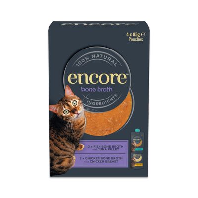 Encore bone broth, 100% natural ingredients. 4 x 85g pouches: 2x fish bone broth with tuna fillet, 2x chicken bone broth with chicken breast.