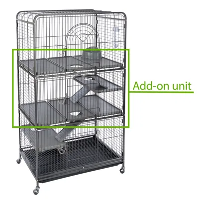 Cușcă metalică pe roți cu trei niveluri, rampă interioară și accesorii vizibile; unitatea suplimentară este evidențiată cu chenar verde și textul „Add-on unit”.