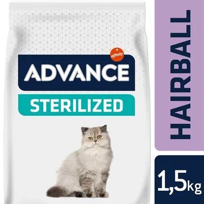 Advance Sterilized Hairball 1,5 kg, image d’un sac de croquettes avec un chat à poils longs, marque affinity visible sur l’emballage.