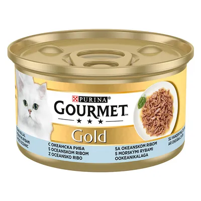 Purina Gourmet Gold kattmatsburk med havsfisk, bild av foder och vit katt på förpackningen.