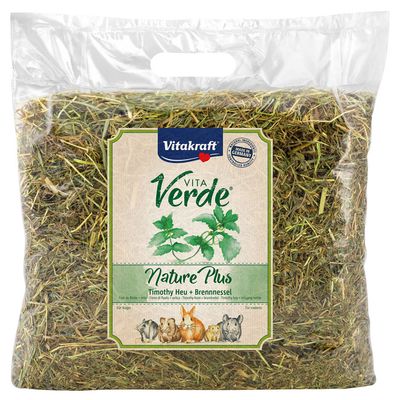 Vitakraft Vita Verde Nature Plus Timothy hay with nettle, Made in Germany, for rodents. Packaging shows rabbit, guinea pig and chinchilla.