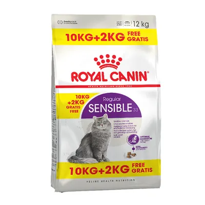 Royal Canin Regular Sensible 33 krmivo pre mačky, 12 kg balenie s 10 kg + 2 kg zadarmo. Pre citlivé trávenie, optimálne vstrebávanie živín. Zobrazená mačka na obale.