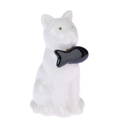 Figura in ceramica di gatto bianco con pesce nero in bocca, design decorativo.
