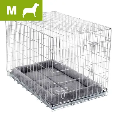 Metalowa klatka dla psa z szarą poduszką, rozmiar M widoczny w lewym górnym rogu na zielonym tle z ikoną sylwetki psa.