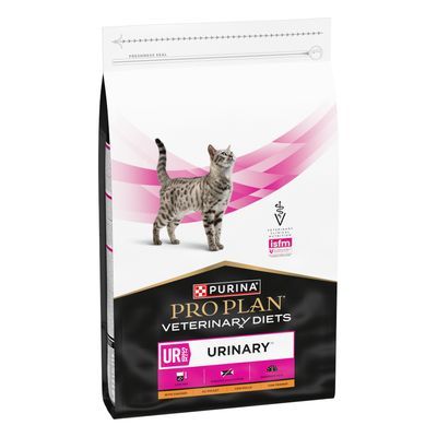 Purina Pro Plan Veterinary Diets UR St/Ox Urinary kattenvoer, verpakking met afbeelding van kat en tekst: isfm, urinary, veterinary diets.