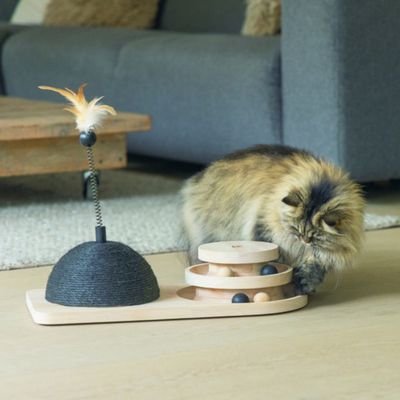 Designed by Lotte Maia деревянная игровая башня и когтеточка-мяч