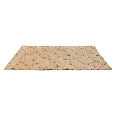 Tapis rectangulaire beige en tissu avec motifs de pattes bleues et marron, présenté à plat. Tapis rectangulaire beige en tissu avec motifs de pattes bleues et marron, présenté à plat.