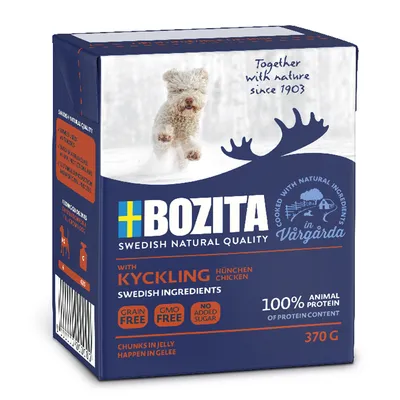 Bozita Swedish Natural Quality cu pui, 370 g. Fără cereale, fără GMO, fără zahăr adăugat. 100% proteină animală. Ingrediente suedeze. Chunks in jelly. Cu imagine de câine pe ambalaj.