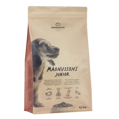 Magnussons Junior krmivo pro psy, 4,5 kg. Čerstvé hovězí maso a vejce, bez přidaných látek. Protein 26 %, tuk 14 %. Vhodné pro mladé psy.