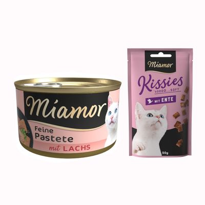 Miamor Feine Pastete mit Huhn, boîte de pâtée pour chat avec image d’un chat blanc et texte en allemand sur l’étiquette.