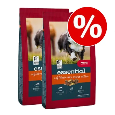 Två påsar hundfoder 'mera essential softdiner mix menu active' med stor röd procent-symbol för rabatt. Hund syns på förpackningen.