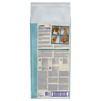 Purina Dog Chow Verpackung, Rückseite mit Produktinformationen, Bildern von Hunden und Fütterungsempfehlungen. Gewicht: 14 kg.