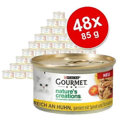 48 κονσέρβες Purina Gourmet nature's creations για γάτες, 85 g η καθεμία. Ορατό κείμενο: REICH AN HUHN, garniert mit Spinat und Tomaten. Εικόνα λευκής γάτας στη συσκευασία.
