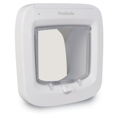 PetSafe porta para gatos branca com design de porta transparente e mecanismo de bloqueio.