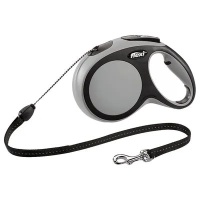 Guinzaglio avvolgibile Flexi con impugnatura ergonomica, corda nera e moschettone in metallo visibile. Adatto per passeggiate con pet.