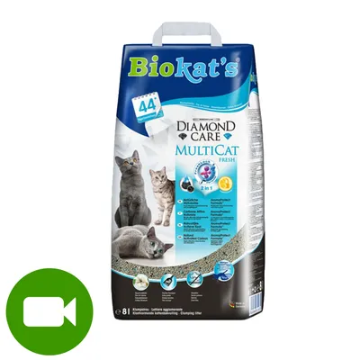 Biokat's Diamond Care Multicat Fresh, żwirek zbrylający dla kotów, opakowanie 8 l. Widoczne trzy koty i informacje o formule z aktywnym węglem oraz aromaprotekt.