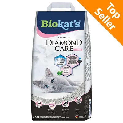 Biokat's Premium Diamond Care Fresh lettiera agglomerante per gatti, carbone attivo, aloe vera, baby powder, 54 giorni, 10 l. Top Seller visibile in alto a destra. Biokat's Premium Diamond Care Fresh lettiera agglomerante per gatti, carbone attivo, aloe vera, baby powder, 54 giorni, 10 l. Top Seller visibile in alto a destra.