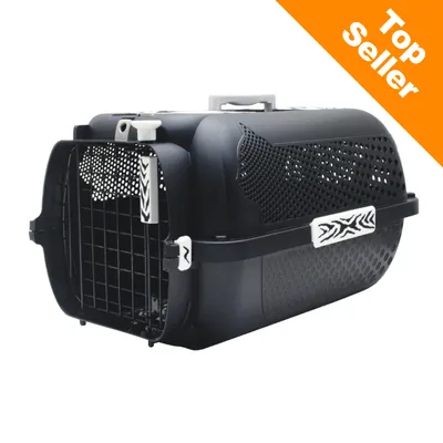 Černý plastový přepravní box s kovovými dvířky a bílými detaily, nápis Top Seller v oranžovém rohu.