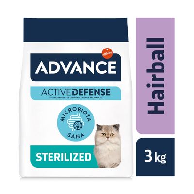 Advance Active Defense Sterilized Hairball, Microbiota Sana, 1,5 kg. Imagen de un gato en el envase. Texto en inglés y español visible en el paquete.