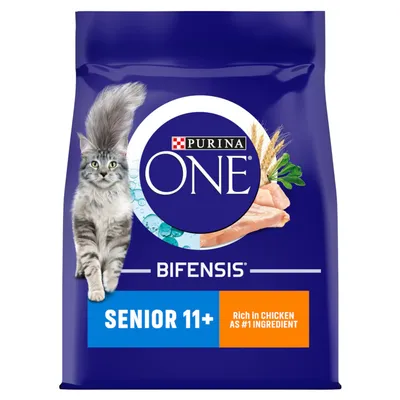 Purina One Bifensis Senior 11+ with chicken as main ingredient, suitable for senior pets aged 11 and over. Image shows product packaging with key features highlighted.
