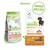 To poser hundefoder: Fitness3 Trainer No Grain Mini Adult med svinekød, ærter og olie; Natural Trainer Sensitive No Gluten med svinekød, ananas, spirulina. Tekst: nuova ricetta.