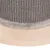 Vista detallada de una parte de rascador con tejido de sisal gris, borde de felpa suave y base de madera.