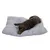 Coussin pour chien en tissu gris clair avec un grand chien marron allongé dessus, étiquette visible sur le côté du coussin.