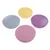 Quattro spazzole massaggianti rotonde in giallo, grigio, rosa e lilla con design circolare e superficie inferiore con nodi.