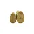 Deux friandises pour chien en forme d’os, sectionnées pour montrer l’intérieur, tailles différente, couleur beige, sans marque visible.