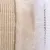 Detailfoto van drie materialen: sisal touw, beige pluche stof en witte kunststof borstel naast elkaar. Geschikt voor productselectie op basis van materiaal.