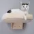 Plateforme murale ronde en bois clair avec coussin beige, montrée avec un chat allongé dessus. Support mural visible sous la plateforme.