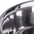 Detailní záběr na lesklou misku z nerezové oceli, vhodnou na krmivo nebo vodu pro domácí mazlíčky.