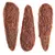 Três snacks para cães alongados e castanhos com textura carnuda, visíveis sem embalagem.