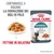 Royal Canin Hairball, bustina con scritta 'contribuisce a ridurre la formazione dei boli di pelo', fettine in gelatina su piatto, gatto e testo inglese sulla confezione. Royal Canin Hairball, bustina con scritta 'contribuisce a ridurre la formazione dei boli di pelo', fettine in gelatina su piatto, gatto e testo inglese sulla confezione.