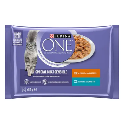 Purina ONE Spécial Chat Sensible, 4 x 85g. X2 pui și morcovi, X2 ton și morcovi. Haute digestibilité, absorbție ridicată a nutrienților. Ambalaj mov cu imagine pisică și mâncare.