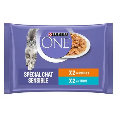 Purina ONE Spécial Chat Sensible. 2 porcie s kuracím mäsom, 2 porcie s tuniakom.